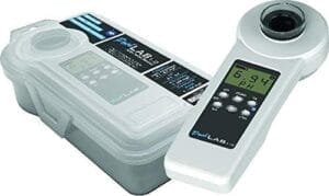PoolLab 1.0 - Fotómetro Digital para Análisis de Agua en Piscinas