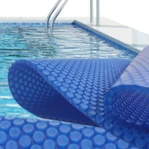 Manta Térmica AcuaBubble FORTE 800 Micras - Eficiencia y Durabilidad para Piscinas